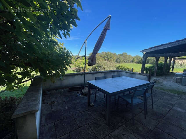 Maison à SAINT-MICHEL-DE-DOUBLE