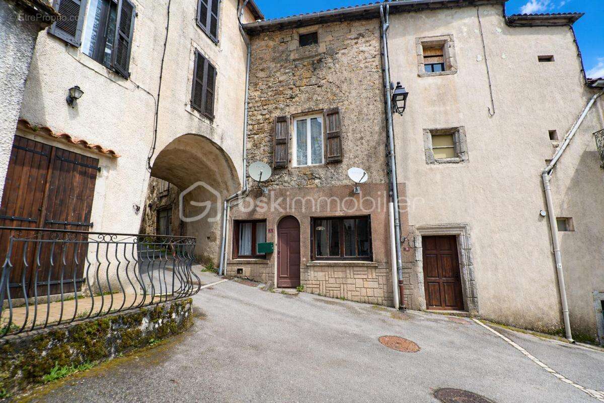 Appartement à CORNUS