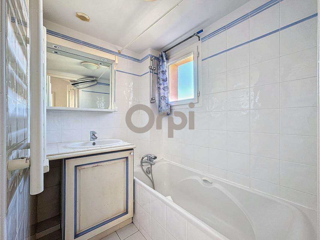 Maison à ROQUEBRUNE-SUR-ARGENS