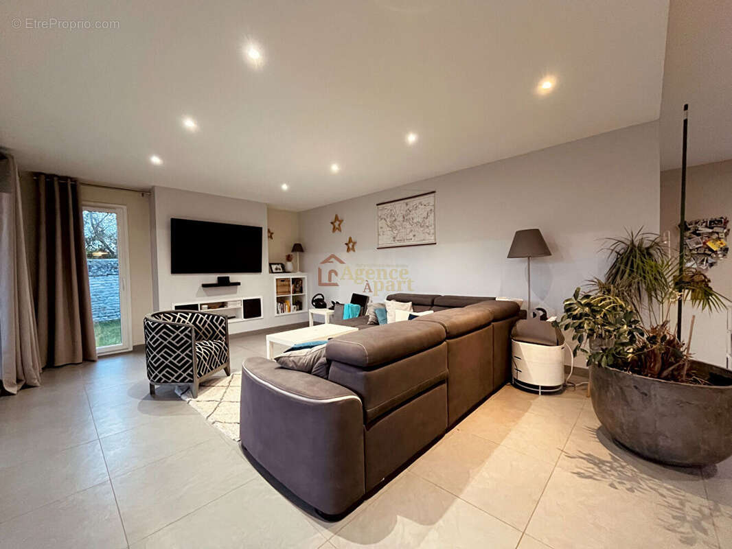 Maison à SAINT-SYLVAIN