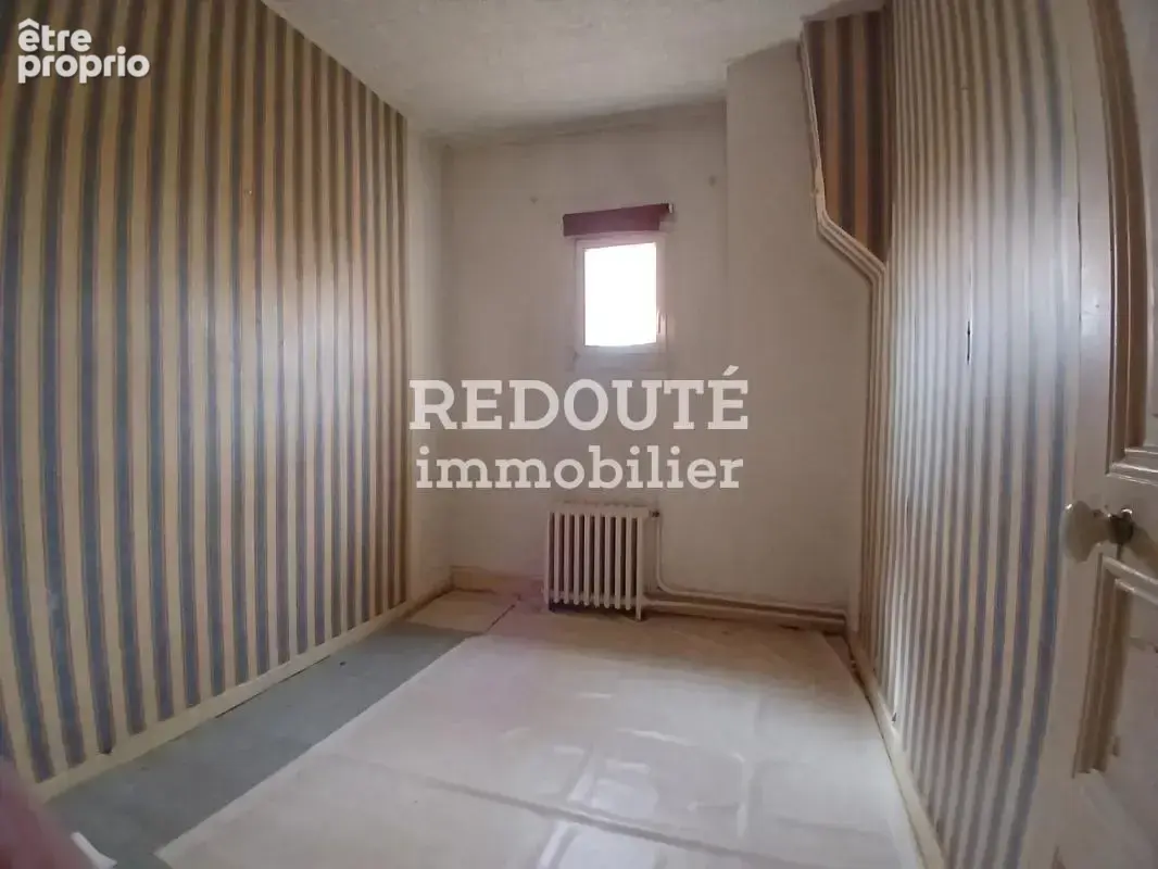 Local commercial avec appartement - photo 8