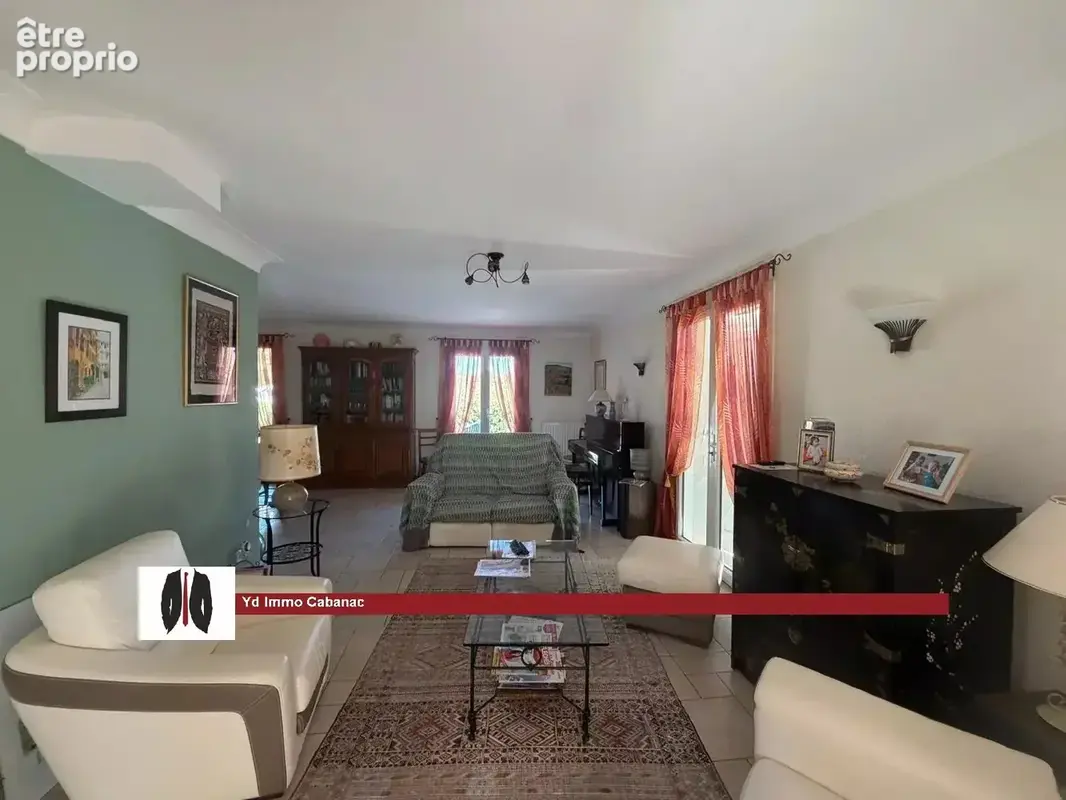 Maison 4 chambres avec beau terrain et piscine - photo 8