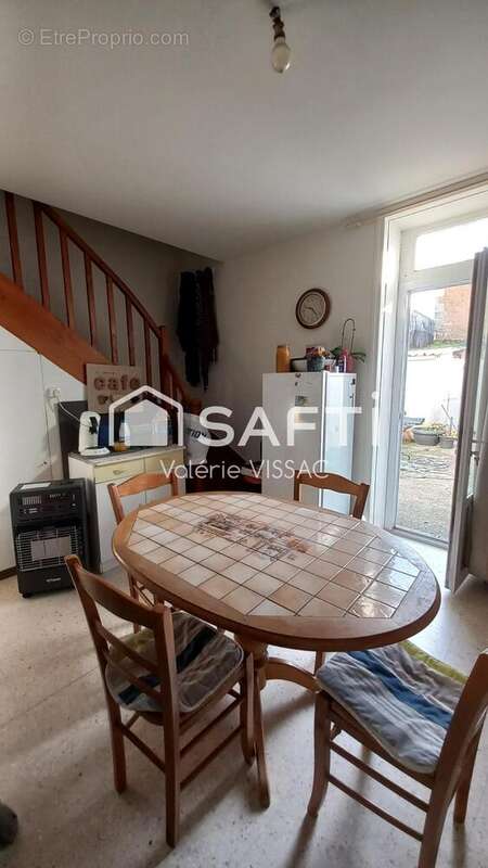 Photo 4 - Maison à MARENNES