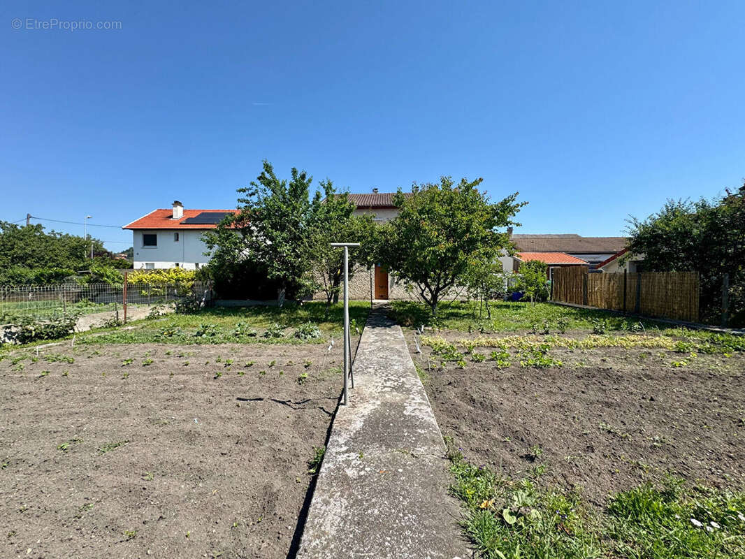 Maison à COURNON-D'AUVERGNE