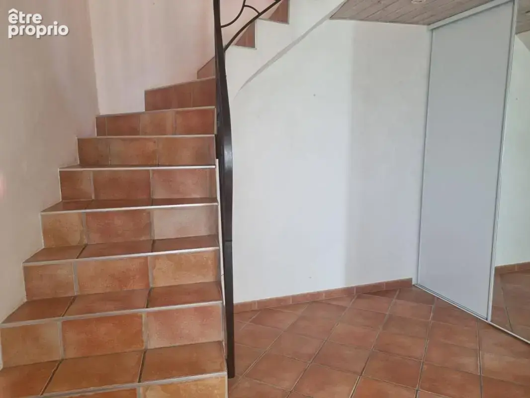 BOULIEU LES ANNONAY 07100  Maison en pierre de 43.63m² répartis sur 3 niveaux avec agencement optimisé et en très bon état génér - photo 3