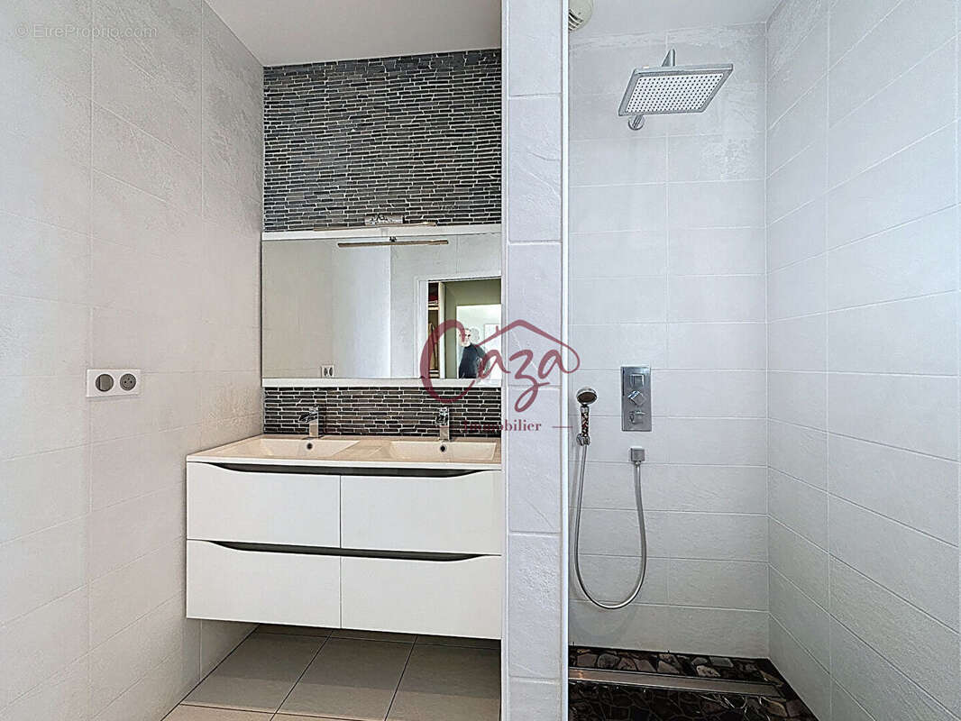 Maison à CAMBLANES-ET-MEYNAC