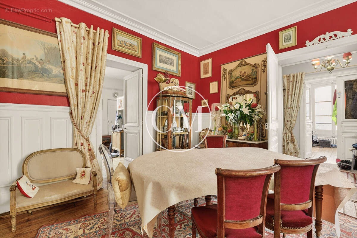 Appartement à VERSAILLES