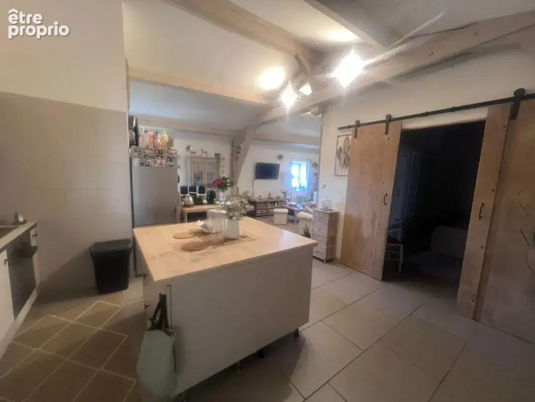 Maison de village avec deux logements et local aménageable - photo 2