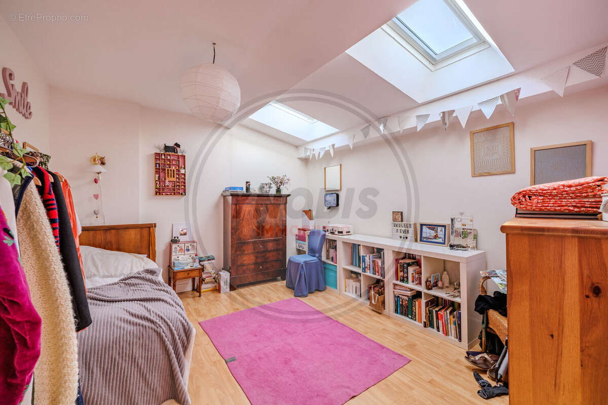 Maison à VERNEUIL-SUR-SEINE