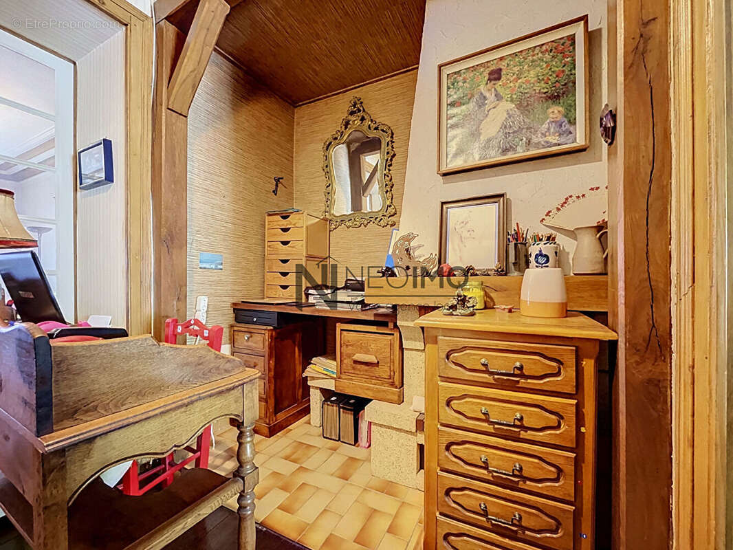 Maison Gondrecourt Le Chateau 5 pièce(s) 208.85 m2 - photo 3