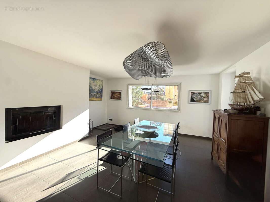 Maison à PIERRELATTE