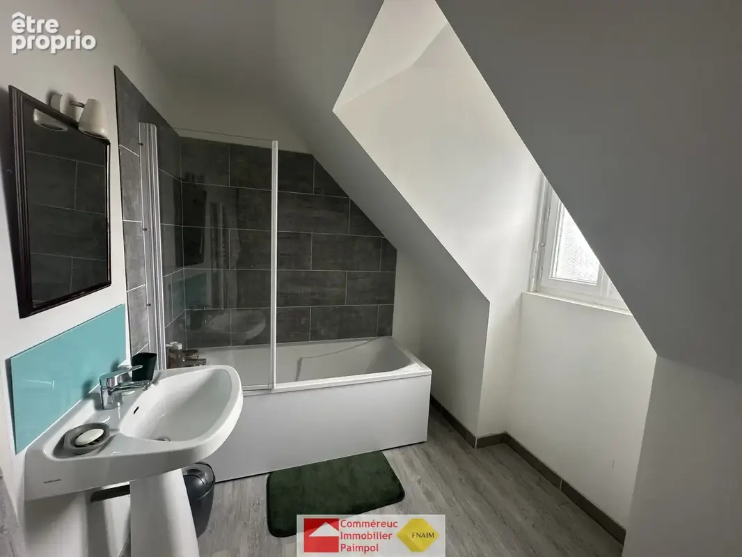 PAIMPOL, en plein centre-ville, maison familiale 6 chambres avec local commercial - photo 13