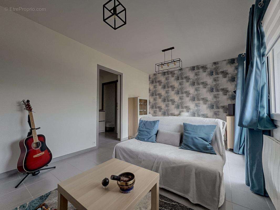 Appartement à GENLIS