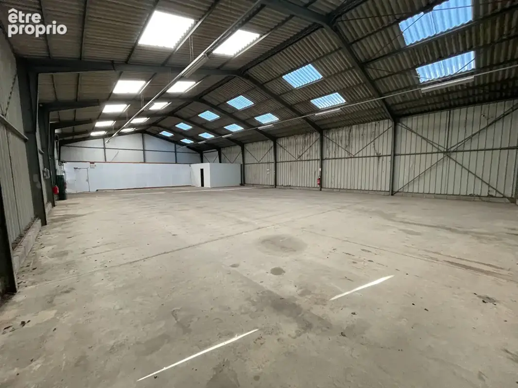 Local artisanal d'activité - saint-yvi 450 m2 - photo 8