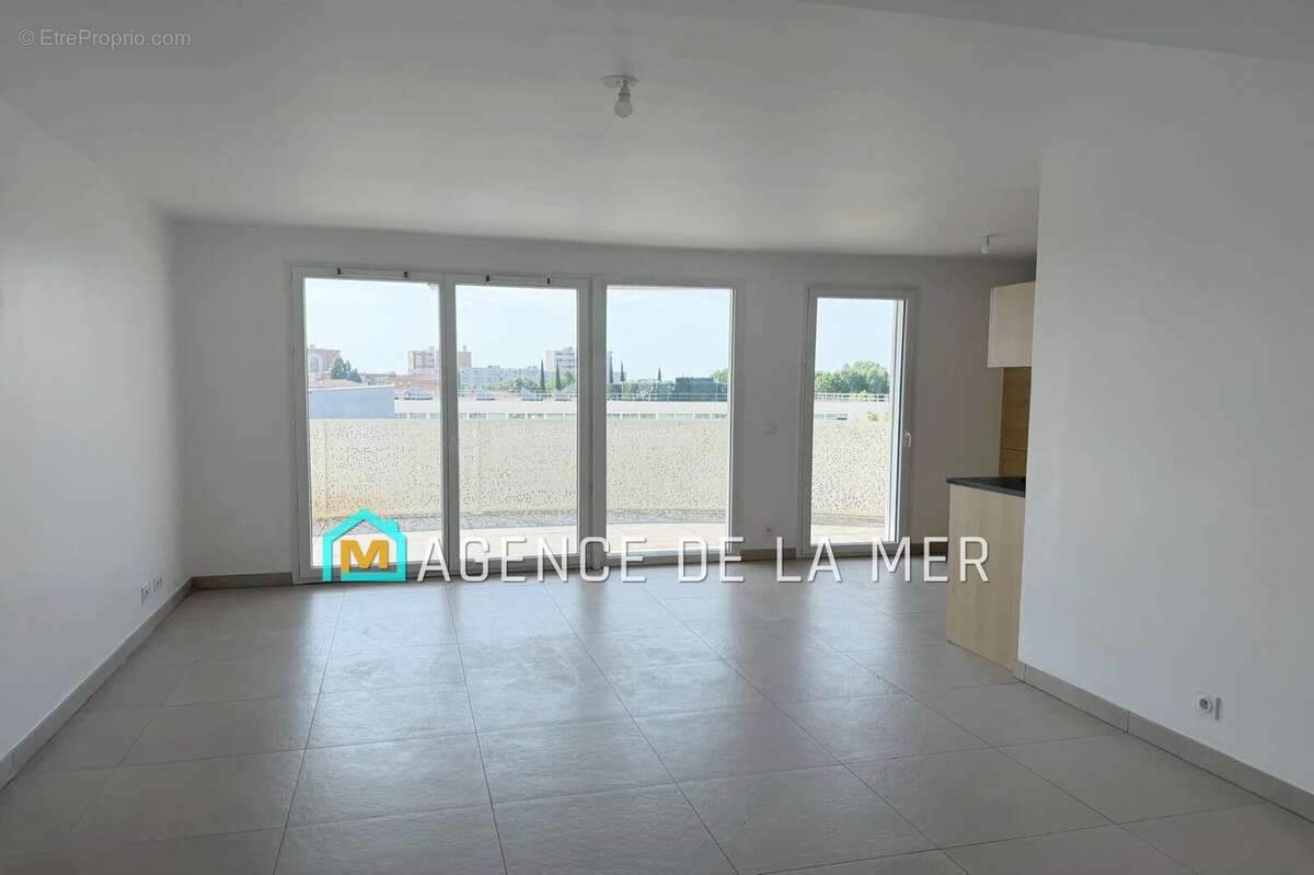 Appartement à MANDELIEU-LA-NAPOULE