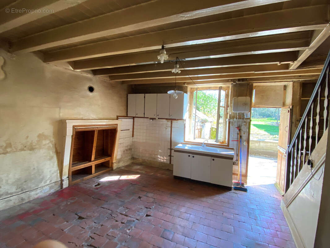 Maison à BILLY-CHEVANNES