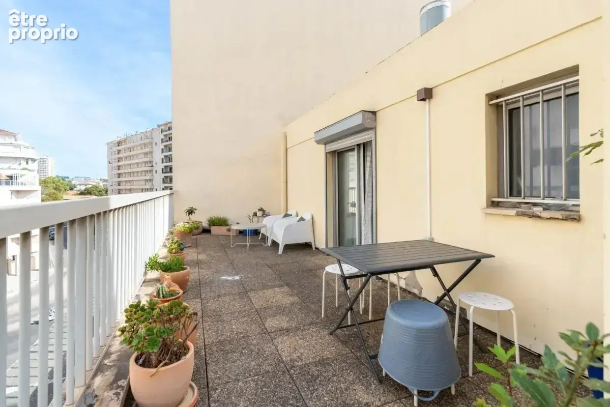 Référence : 7332-ASA - Appartement 3 pièces avec terrasse et balcon dernier étage - photo 2