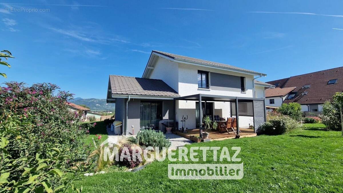Maison à AMANCY