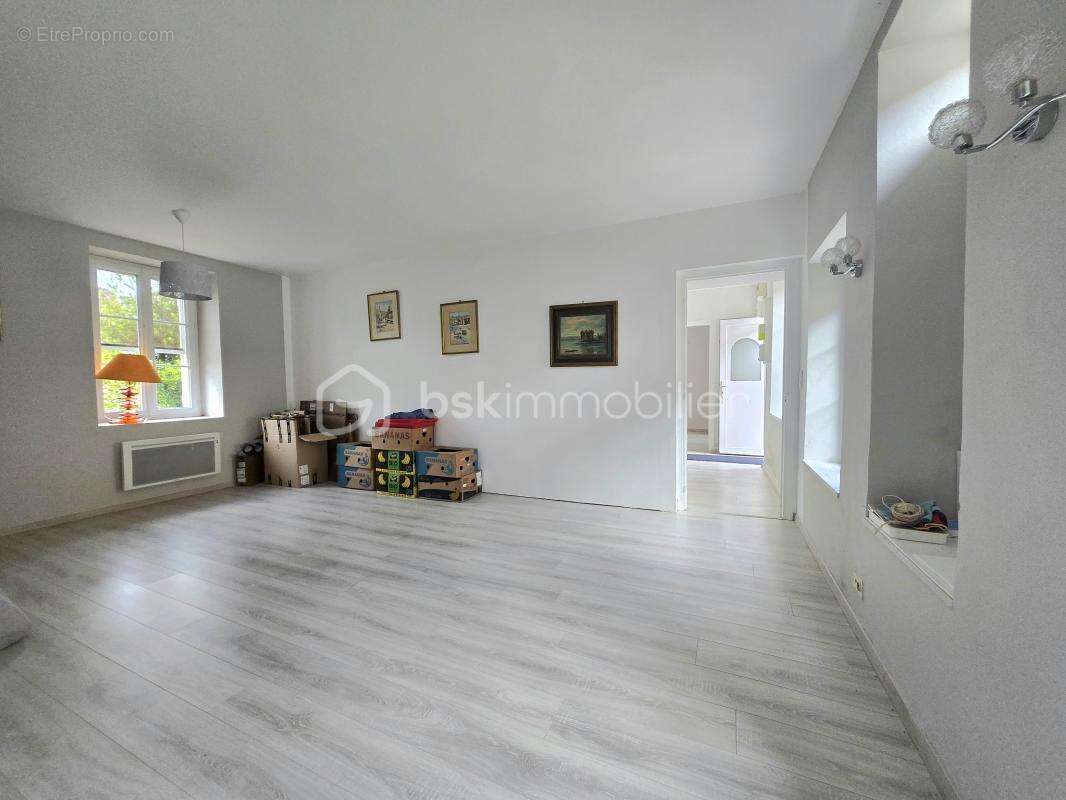 Maison à SAINT-SAUVEUR-LES-BRAY