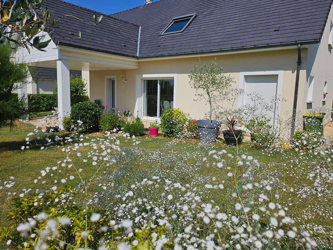 Maison d'exception à Vendre à Rivery - Un Écrin de Prestige de 200 m² - photo 18