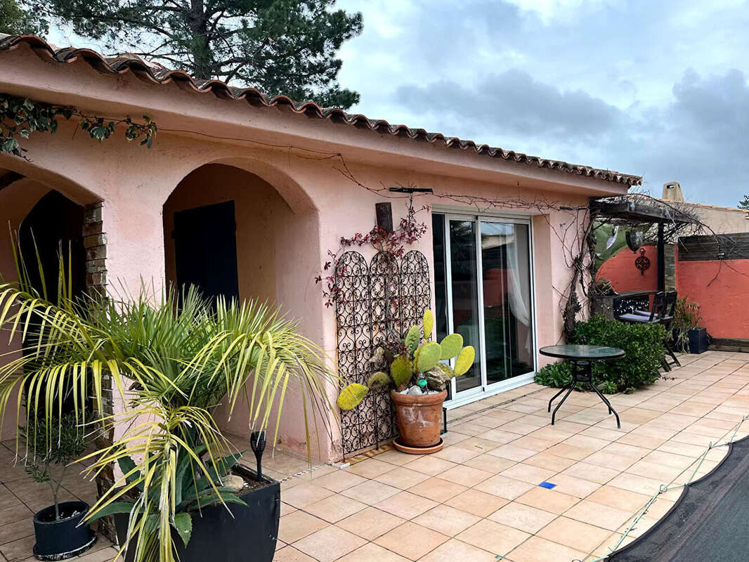 Maison à SAN-GAVINO-DI-CARBINI