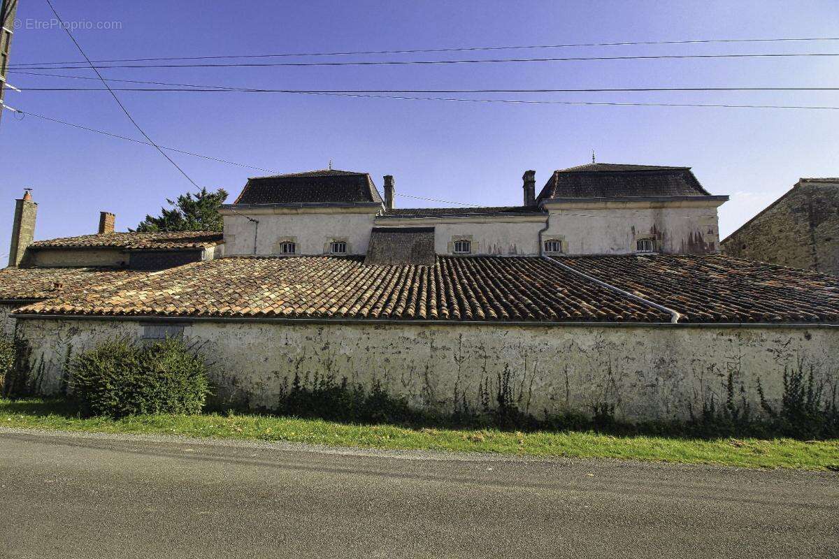 Maison à LA BENATE