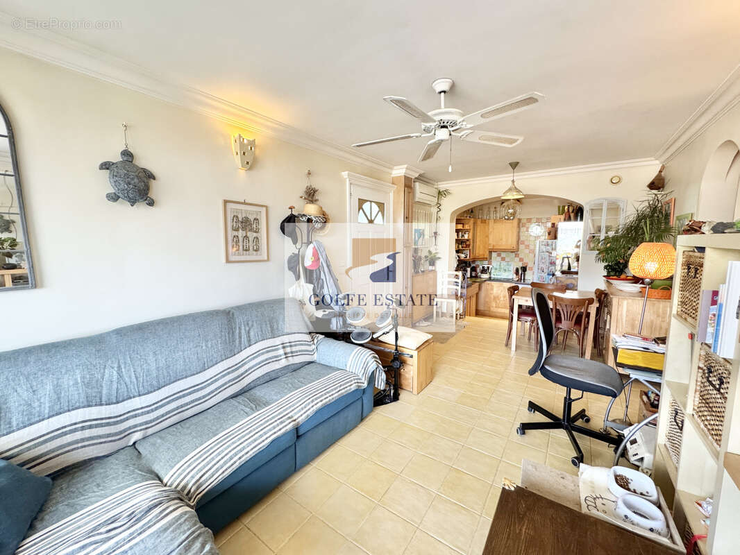 Appartement à LA CROIX-VALMER