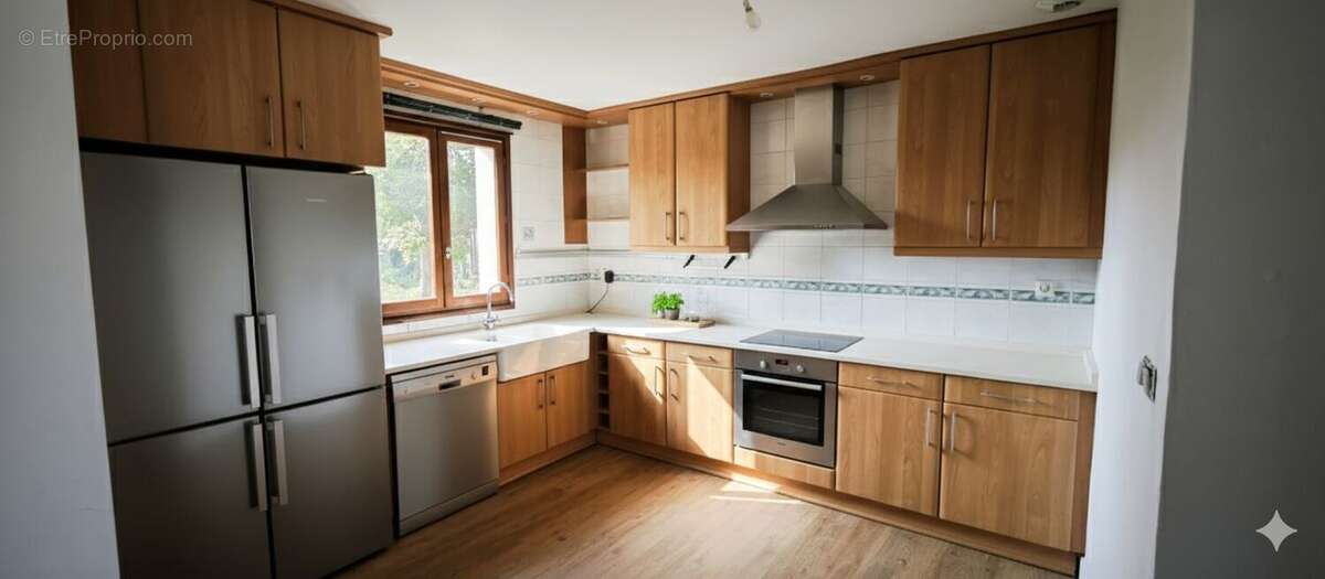 Maison à LA SALVETAT-SAINT-GILLES