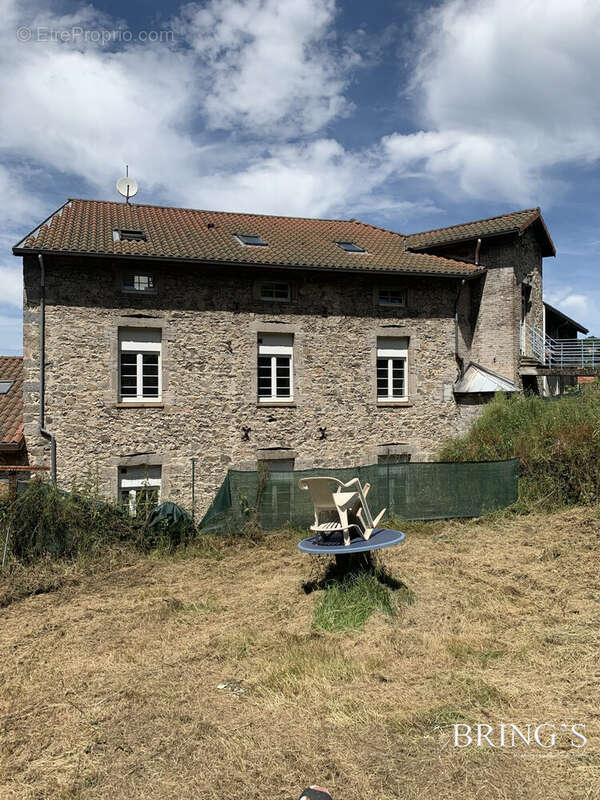 Appartement à LA SEAUVE-SUR-SEMENE