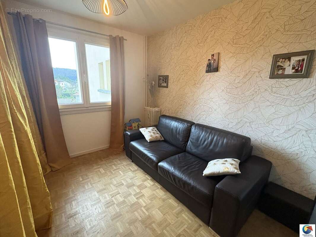 Appartement à LA VERPILLIERE