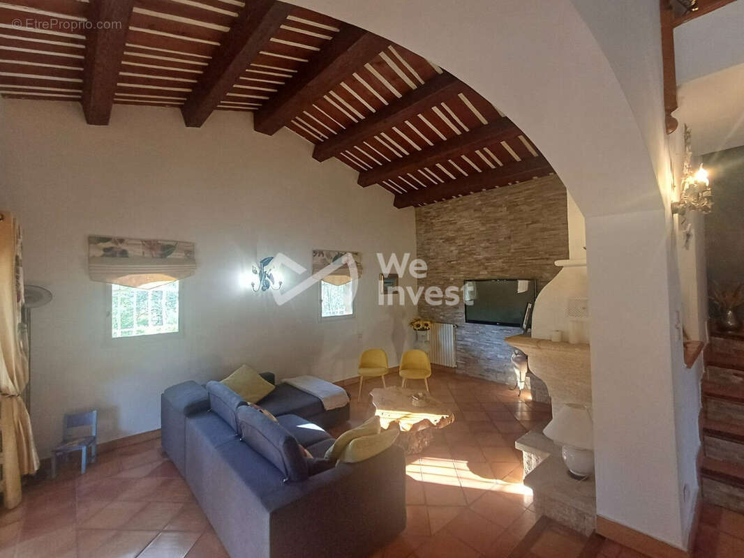 Maison à LA DESTROUSSE