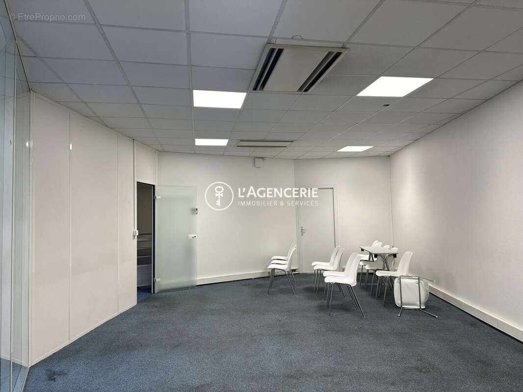 Commerce 550 m² à Toulouse  - photo 5