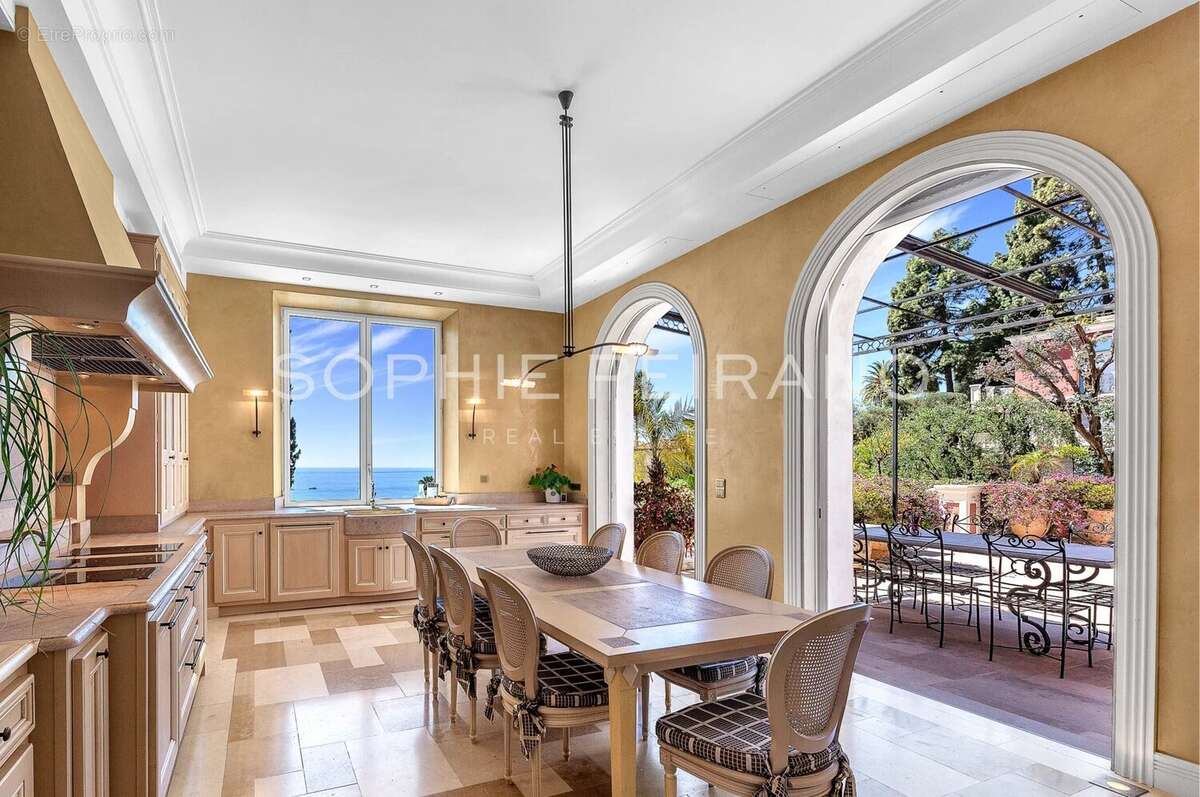 Appartement à MENTON