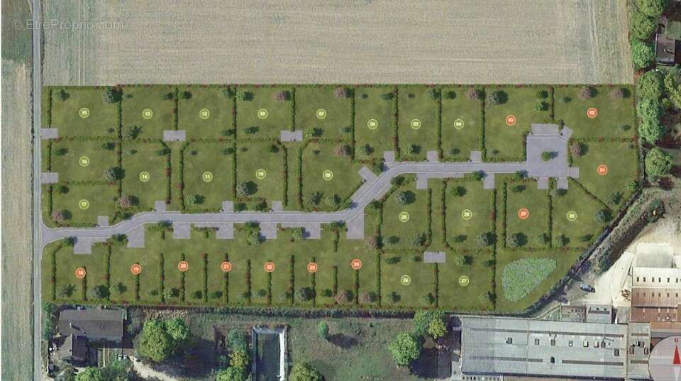 Terrain à MARCILLY-SUR-EURE