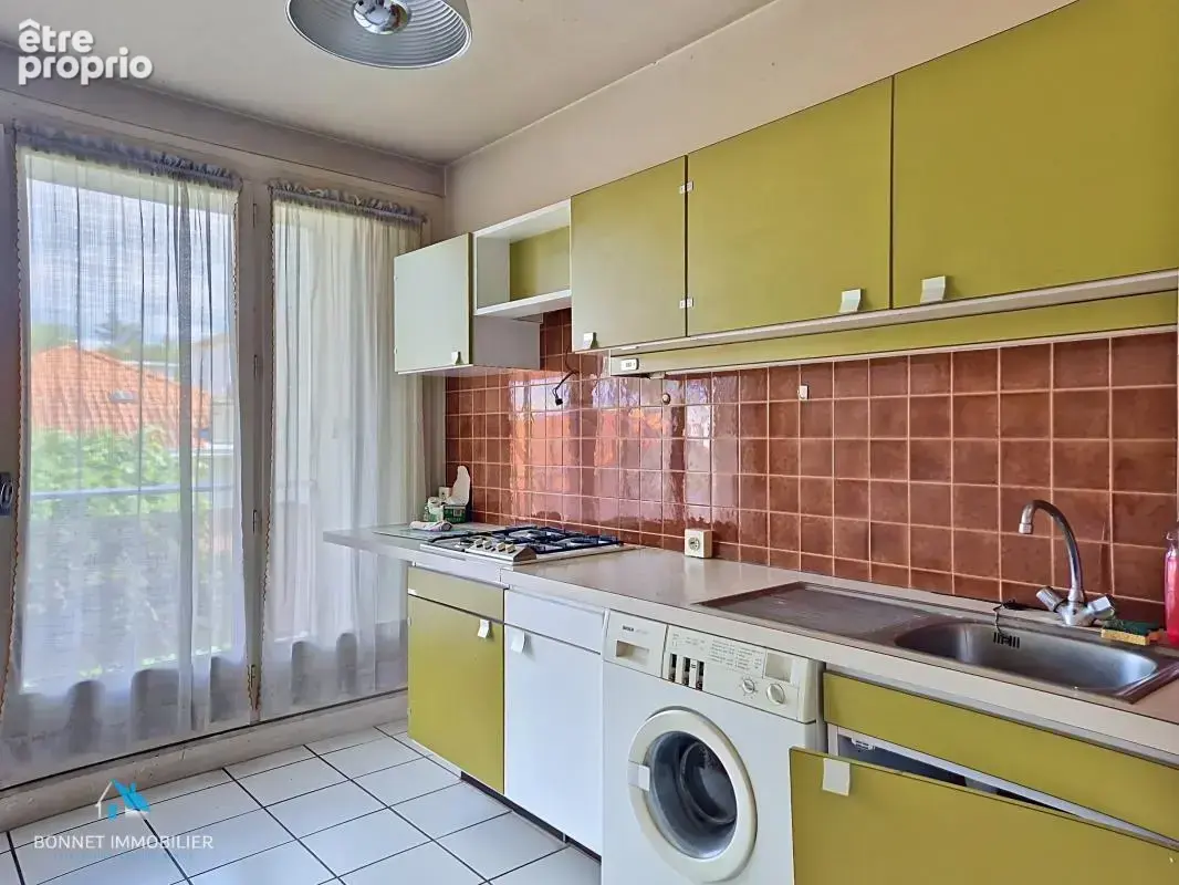 Appartement T3 avec terrasse et parking - photo 2