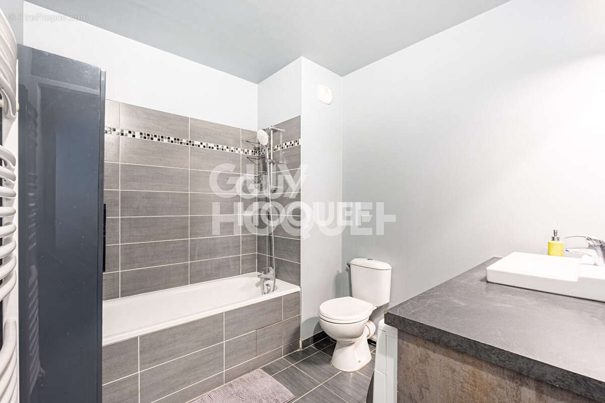 Appartement à GENNEVILLIERS