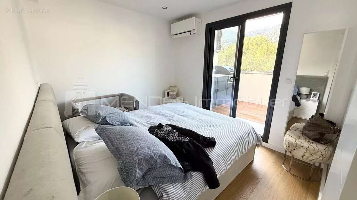 Appartement à ROQUEBRUNE-CAP-MARTIN