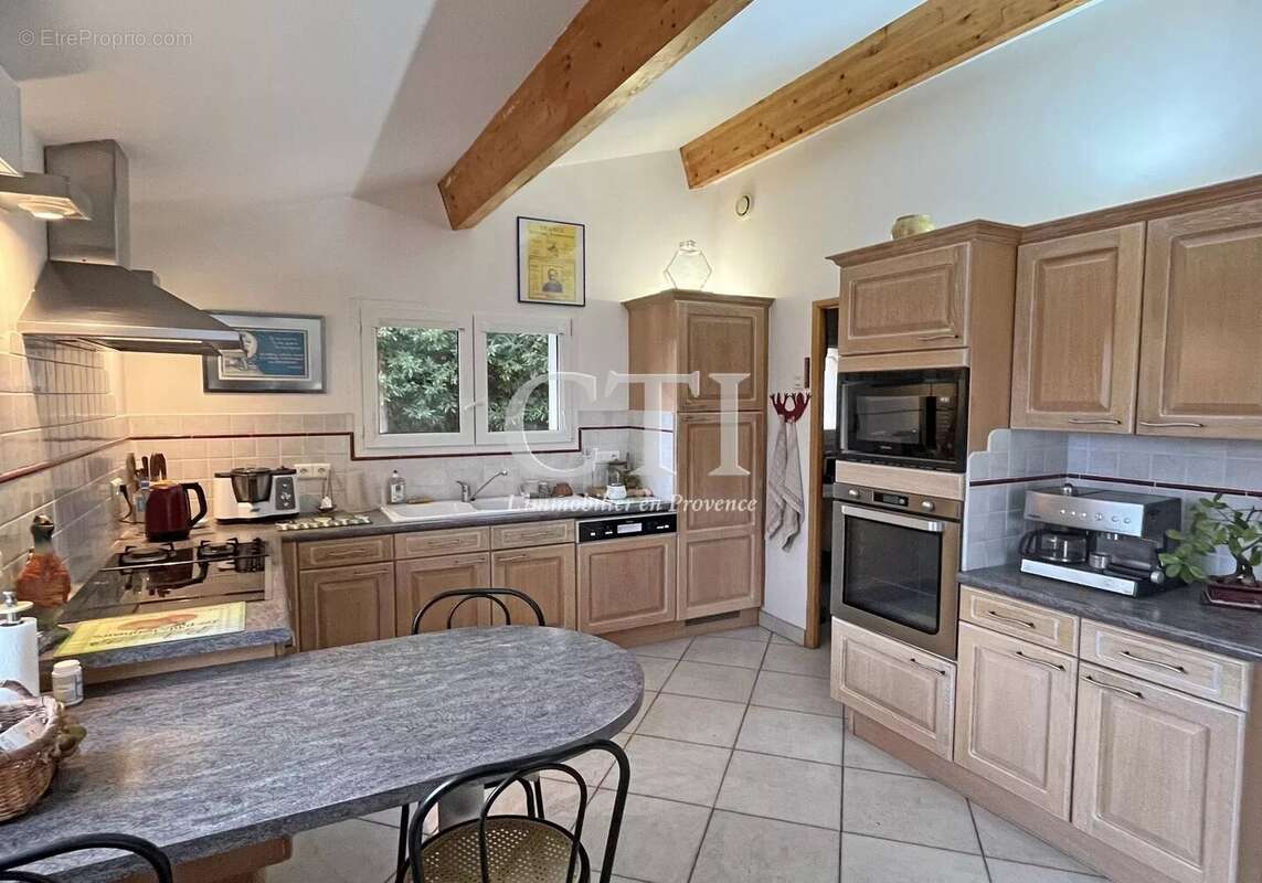 Maison à VAISON-LA-ROMAINE