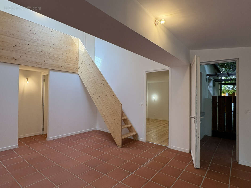 Appartement à LE BOURGET