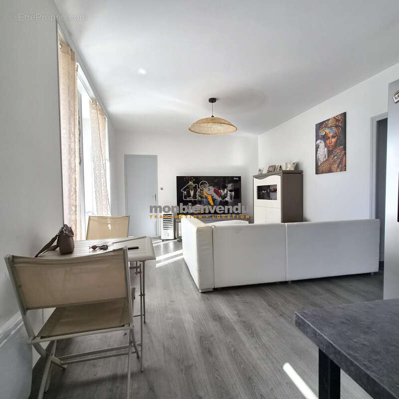 Maison 279 m² à Vic-Sur-Cere  - photo 5