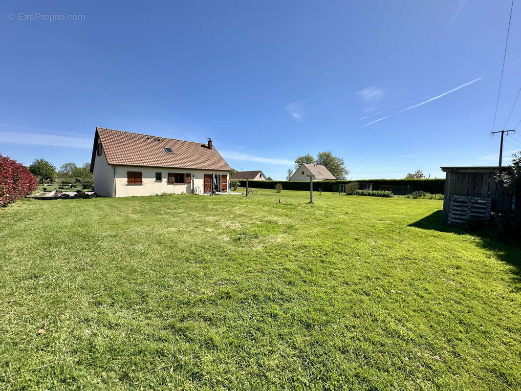 Maison à NOTRE-DAME-D'ALIERMONT