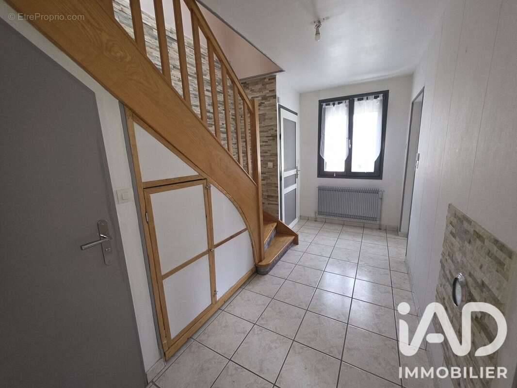 Maison 111 m² à Mailley-Et-Chazelot  - photo 4