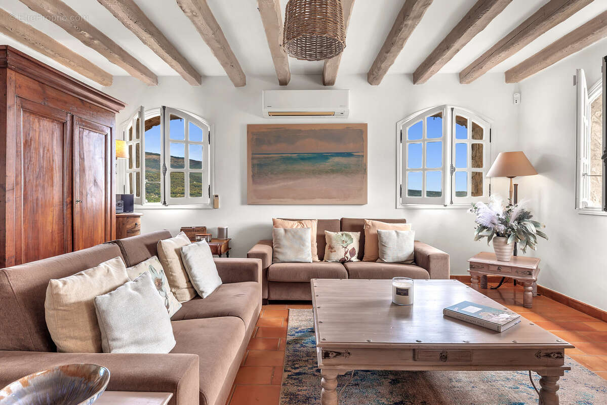 Maison à PEYMEINADE