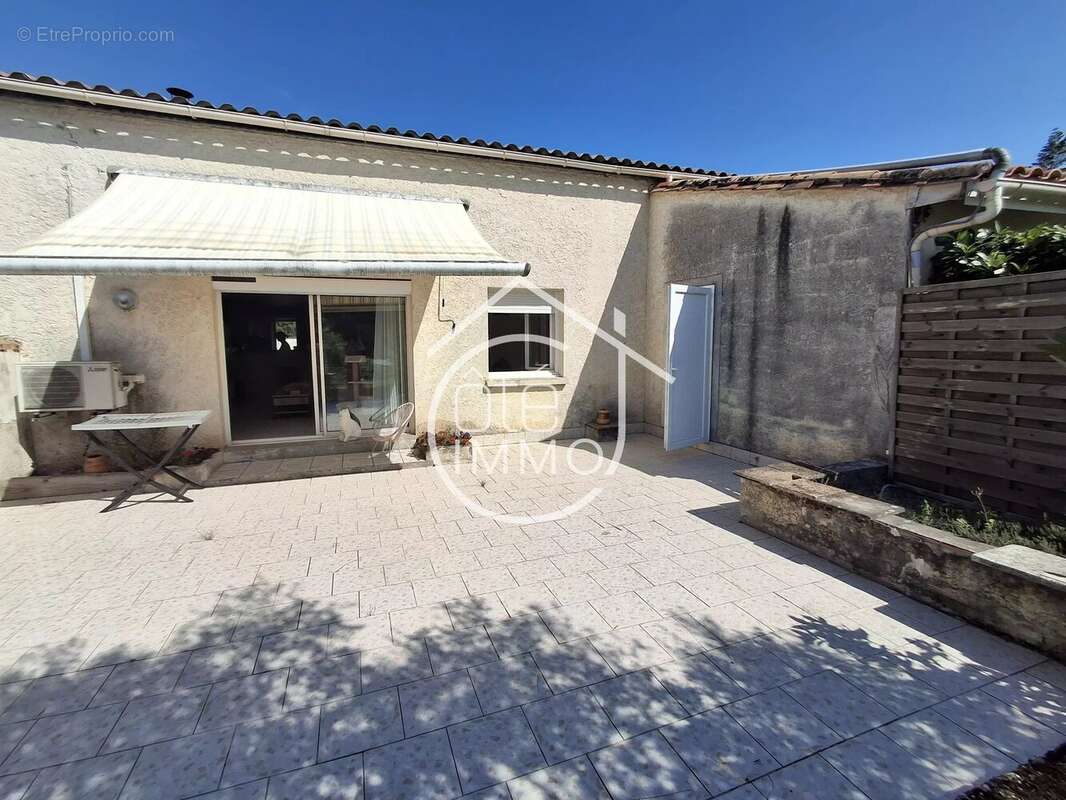 PRIGRONRIEUX: Maison beaux volumes de 122m² avec jardin - photo 10