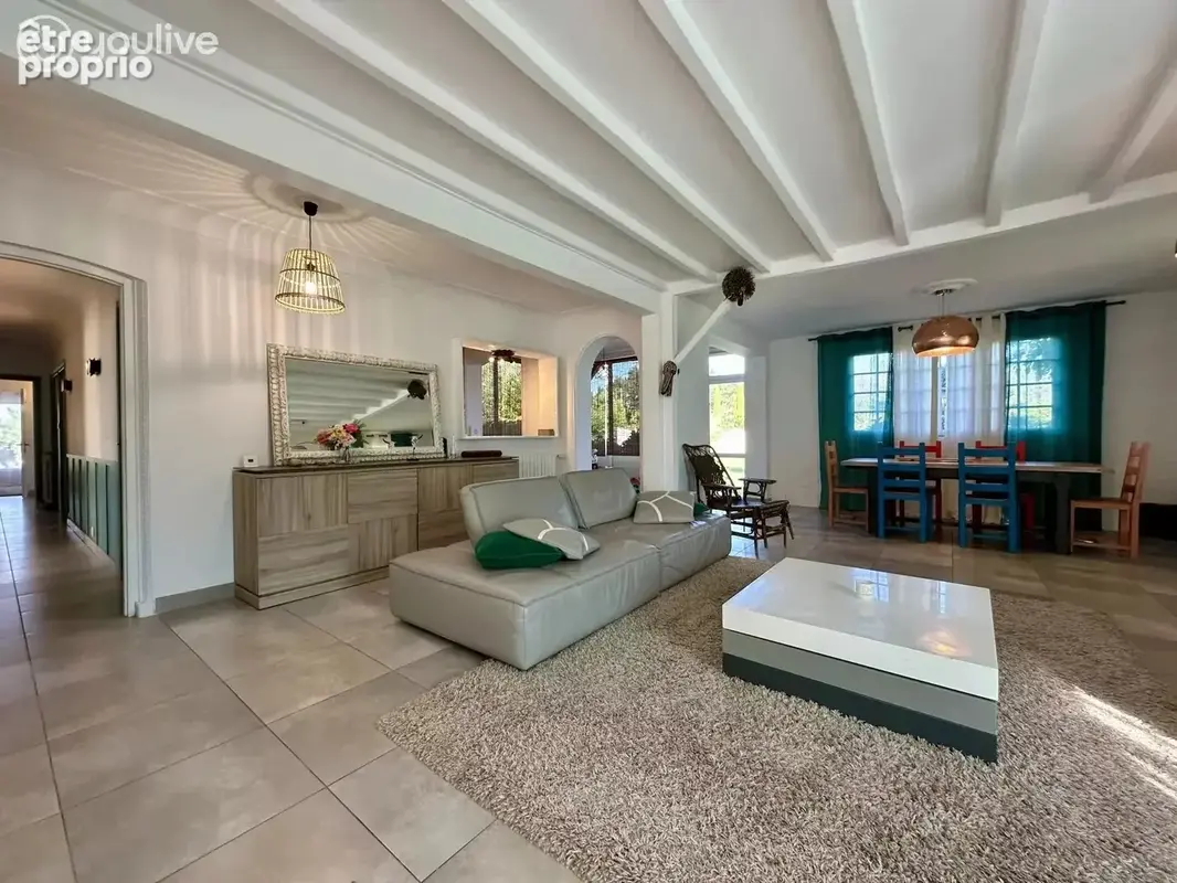 Maison spacieuse avec piscine à Saint Mathurin - photo 5