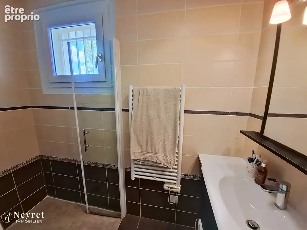 Maison traditionnelle de 140 m2, 7 pièces, 4 chambres sur terrain de 852 m2 - photo 13