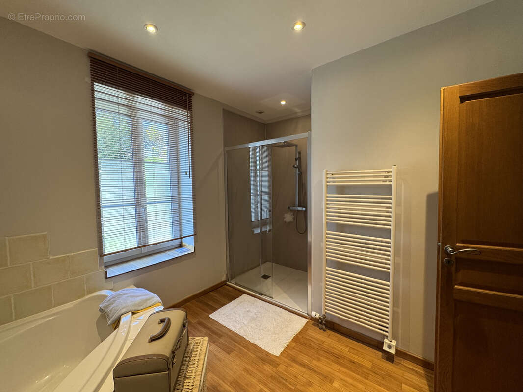 Maison à BELLERIVE-SUR-ALLIER