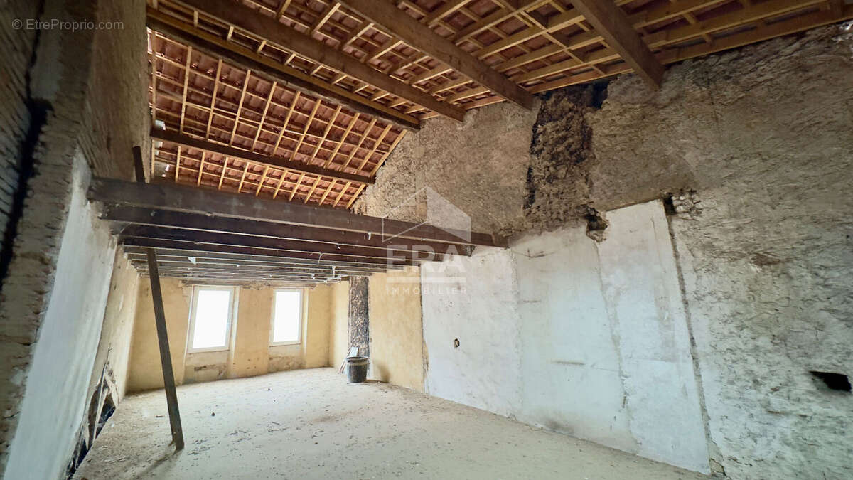 Appartement à SAINT-MEARD-DE-GURCON