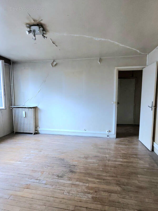 Appartement à SAINT-MAUR-DES-FOSSES