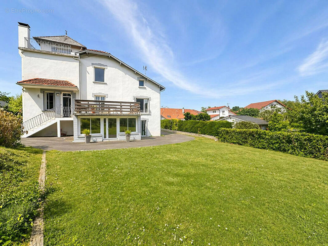 Maison à LOURDES